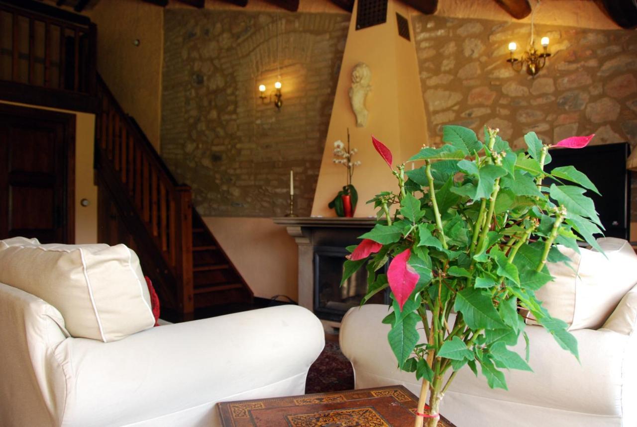 Castell De Riudabella Apartment Vimbodi I Poblet Exterior foto